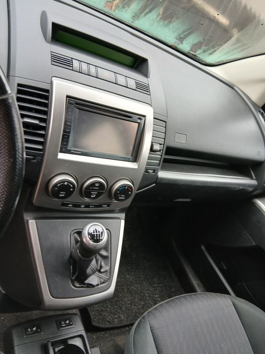 Vand mașină Mazda 5