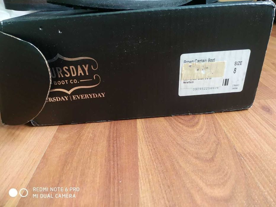 Мужская обувь в отличном состоянии.