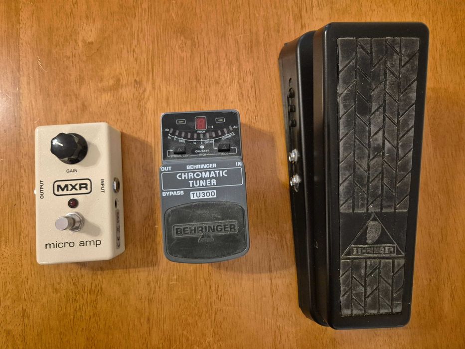 Китарни ефекти Behringer, MXR
