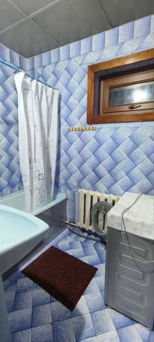 Продается на юнусобаде метро Шахристан своя.