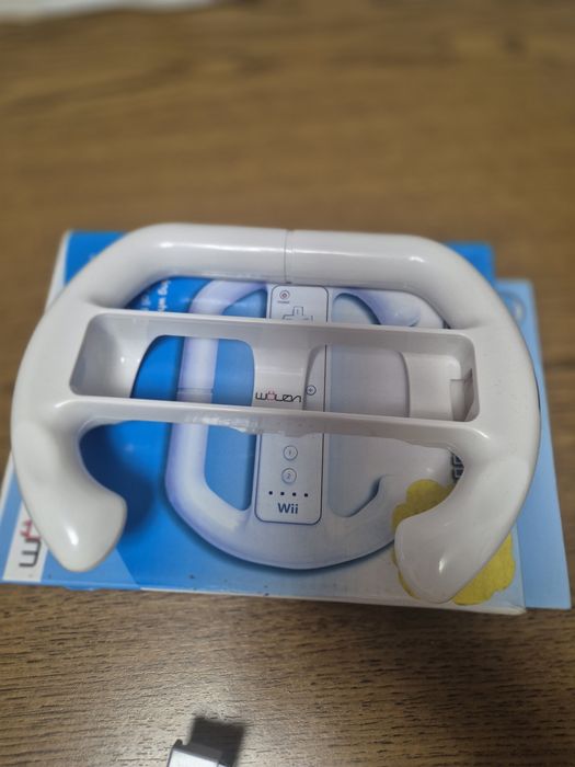 Nintendo Wii Modat, 350 jocuri, 2 Manete, 1 Nunchuck, HDMI si Accesorii, Pachet complet