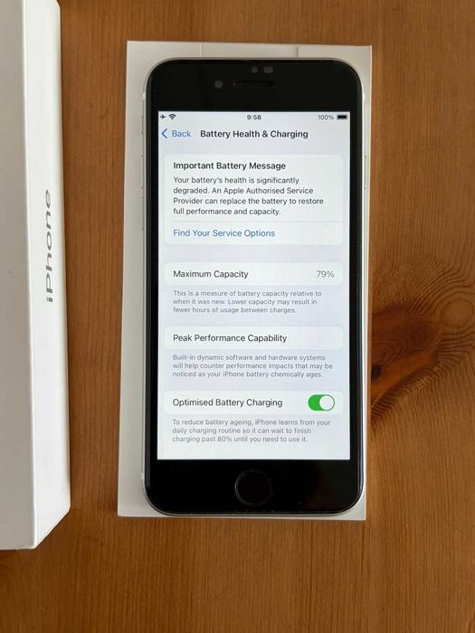Iphone SE 2020 - Бял - 64GB -Перфектно състояние - Неразличим от Нов
