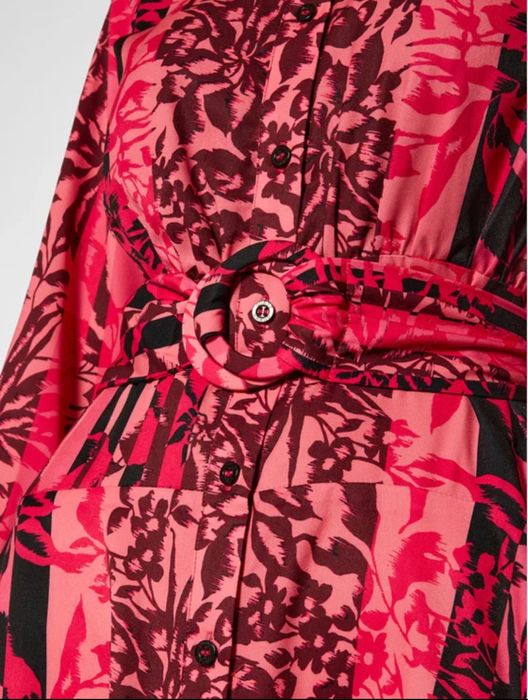 Рокля Guess с колан