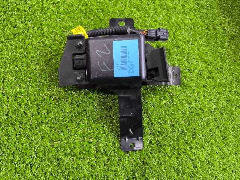 Датчик слепых зон Hyundai Elantra задн. лев. (б/у)