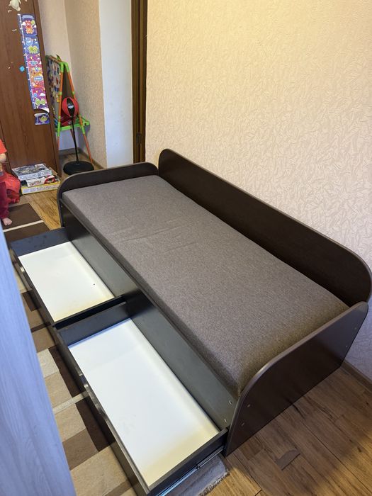 Кровать односпальная