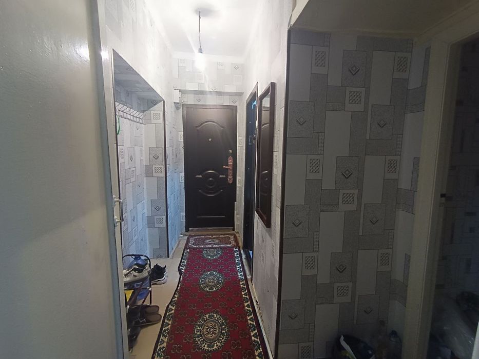 Uy sotiladi
KOSMONAVTLAR ko'chasi 3-dom, 3-xonadon. Jihozlari bilan t