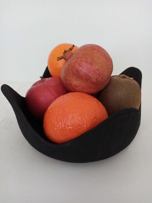 Керамичен чер комплект/ваза и фруктиера/, стъклена фруктиера.