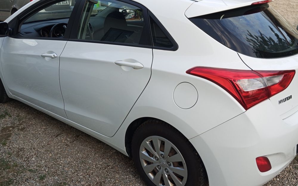 HYUNDAI i30 2016 — imagine 3
