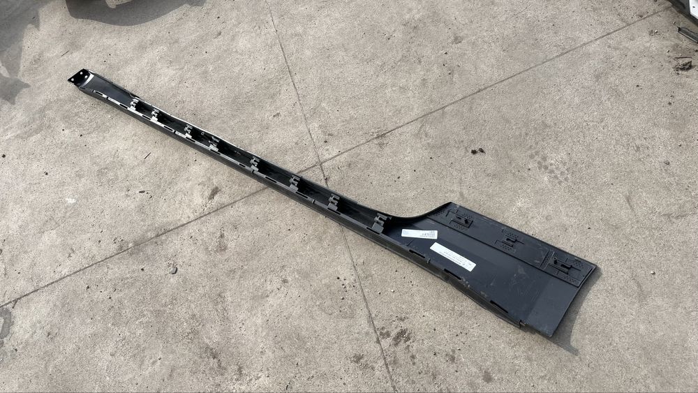 Ford Mustang 6 десен праг