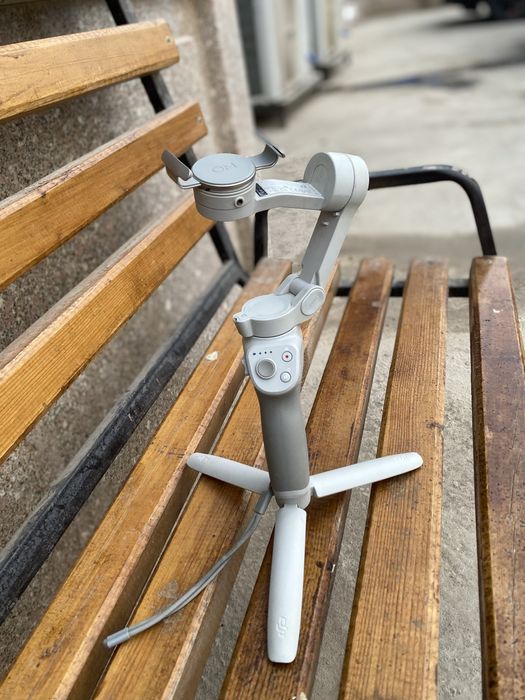 DJI Osmo Mobile 4 SE stabilizator