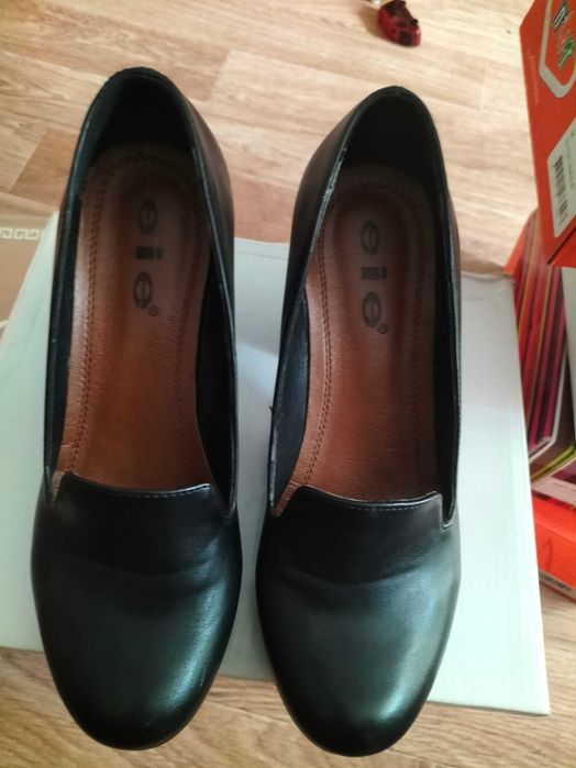 Женская обувь 38р