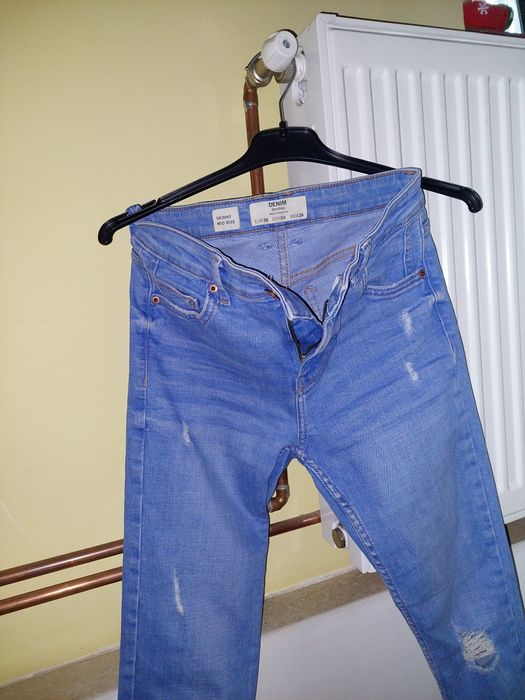 Blugi albaștri mărimea 36
