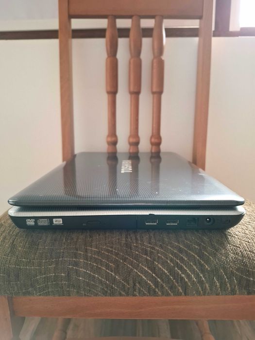 Toshiba L505 Лаптоп