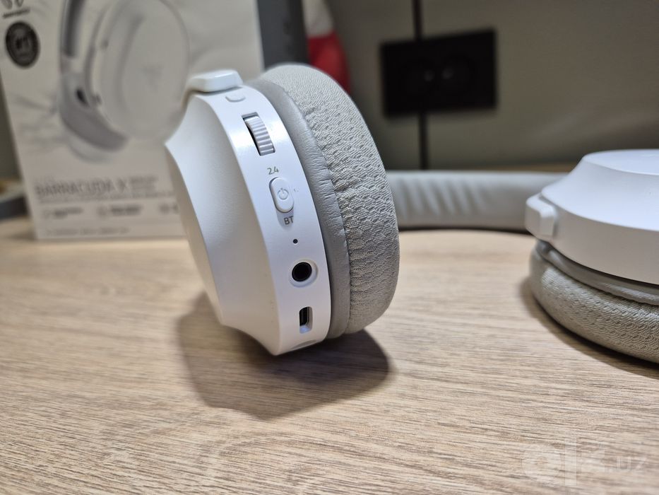Игровые беспроводные наушники Razer Barracuda X White