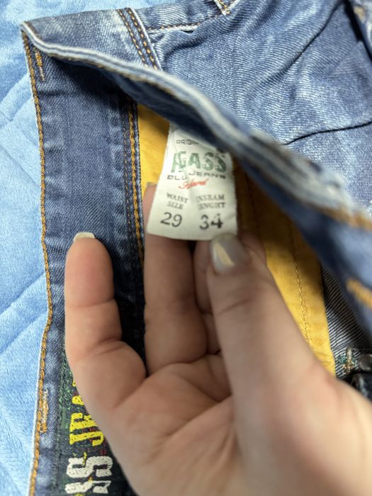 Продам джинсы на подростка