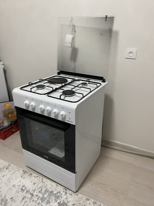 Газ плита с духовкой