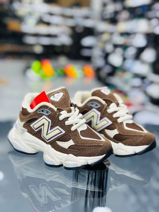 Adidasi superbi New Balance si Nike copii