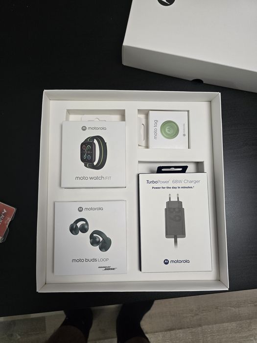 Motorola buds loop, moto watch fit, moto tag, incarcator usb-c