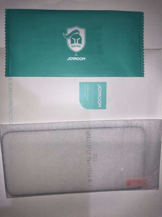 Iphone 13 pro Huse + Folie (Mobilfox)