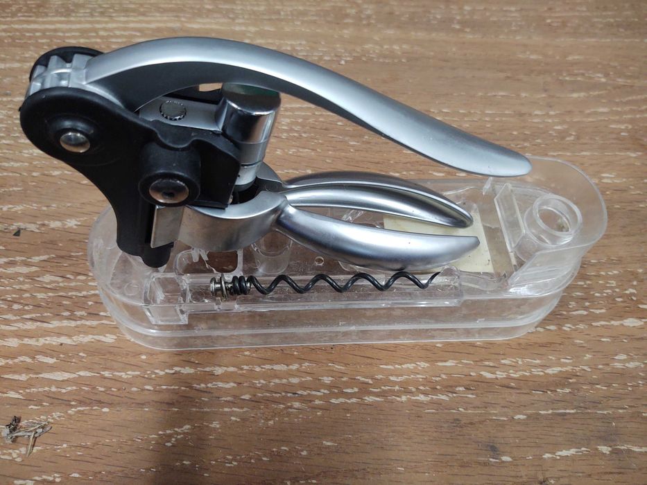 Продавам чудесна отварачка