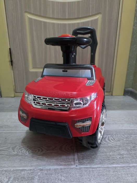 Детская машинка толокар