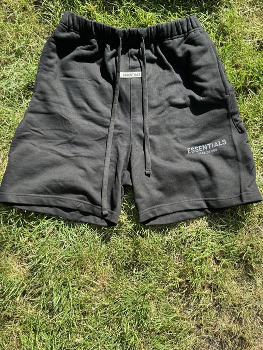 Pantaloni scurti Essentials PREMUIUM 2025