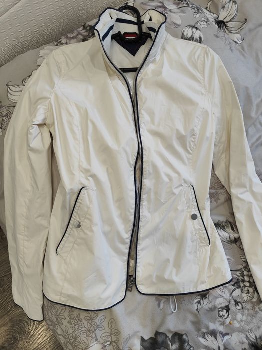 Продам женскую одежду