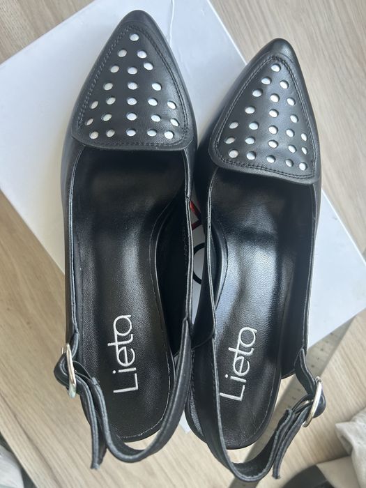 Продам Туфли женские