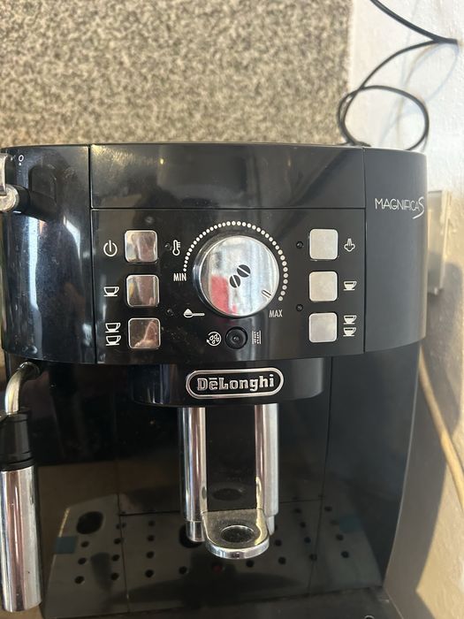 Expresor DeLonghi