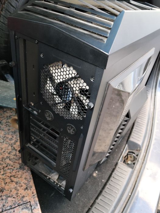 Vând Carcasa gaming