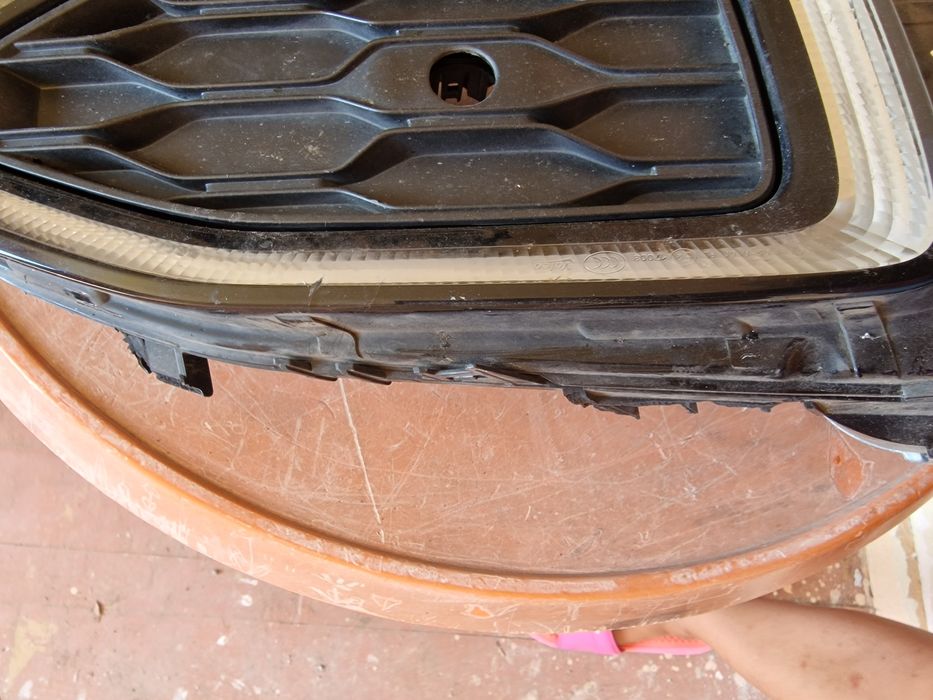 VW T-Roc лява и дясна дневна светлина