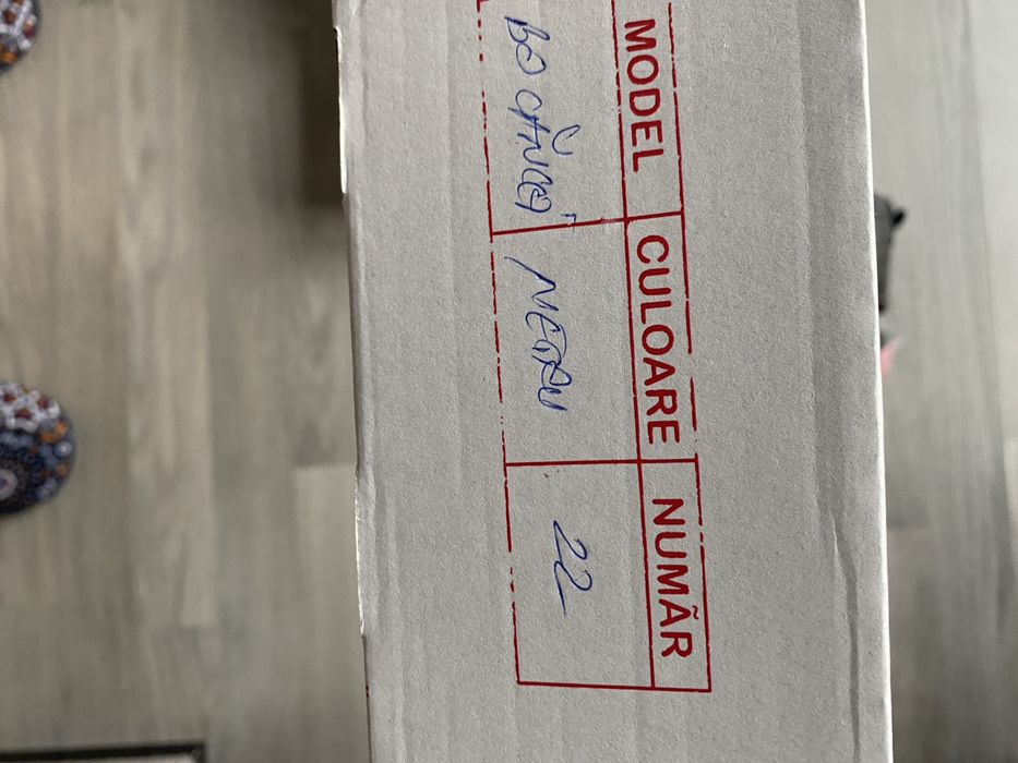 Ghete Angel negre nr 22, noi cu eticheta