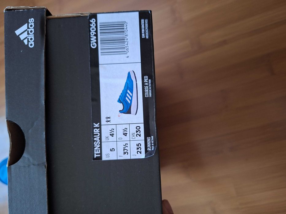 Маратонки adidas