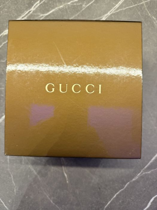 Чесовнок Гучи дамски стилен аксесоар за жени