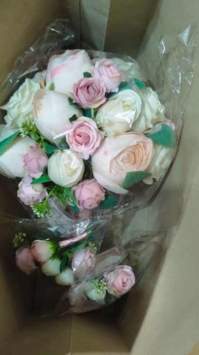 Свадебный букет, бутоньерки и браслет