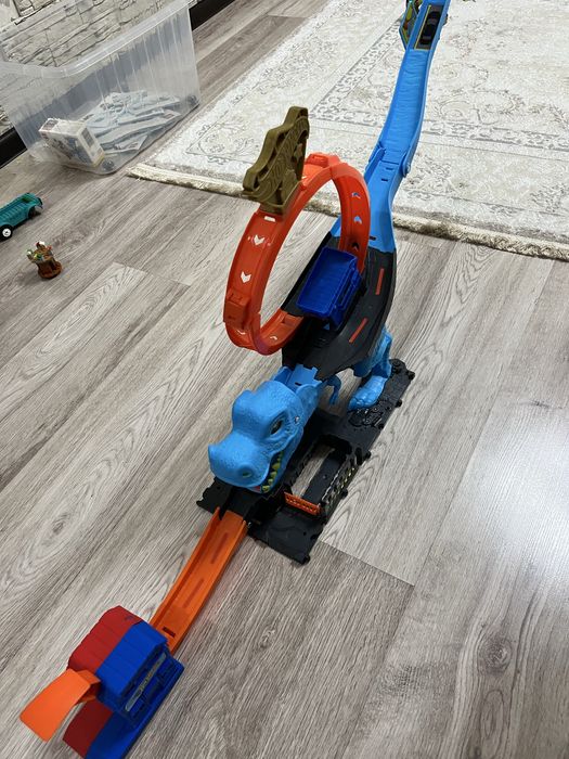 Продам набор Hot wheels