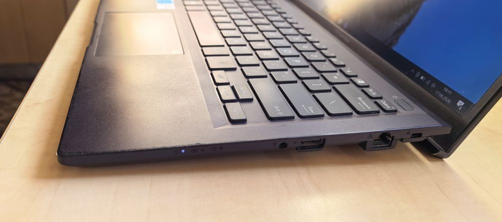 Laptop Asus ExpertBook B1__i7-1165G7 gen 11__24GB DDR4__512GB SSD__Bateria 3-4 ore_14"IPS_BONUS - Boxa Bluetooth