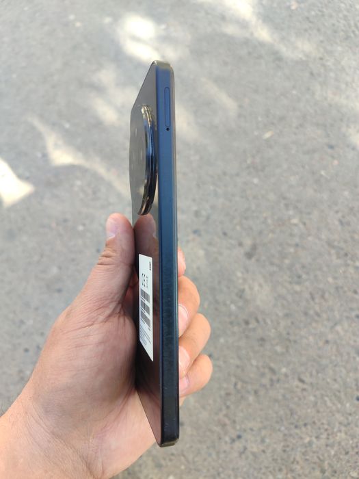 Redmi 14c, 8/256gb sotladi.