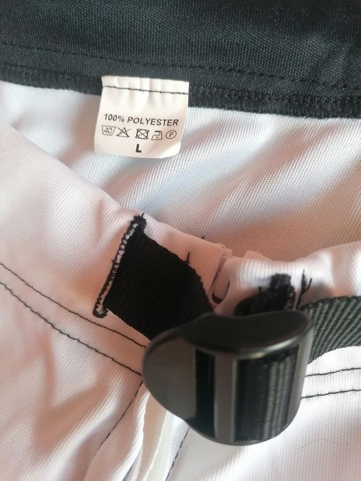 Pantaloni sport mărimea L