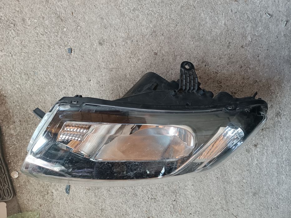 Lampa far stop Megane3 Clio4 Scenic2 Megane2 Dacia Duster2 Logan2 Logan3 Stepway Jogger Arkana Megane2 Scenic2 Clio3 Lampa stop Logan Jogger Sandero