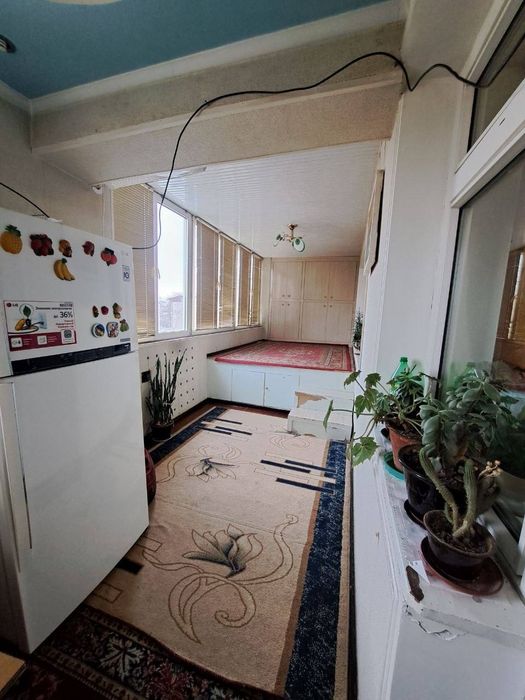 Qora qamish 2/5
Muxbir Bankvskiy