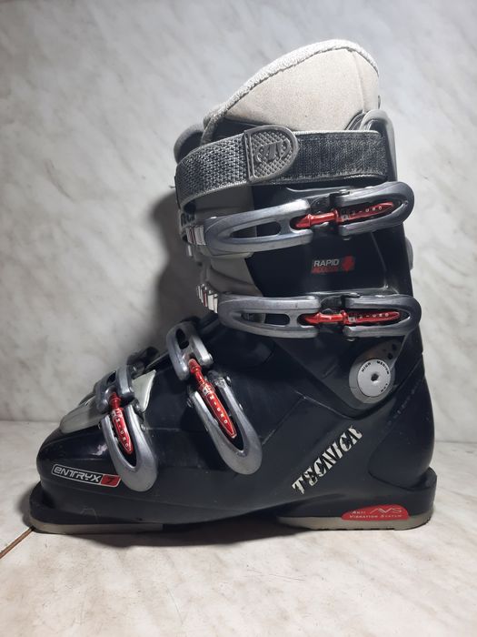 Clapari ski schi Tecnica mondo 26-26,5 corespunde mărimii 40-40,5