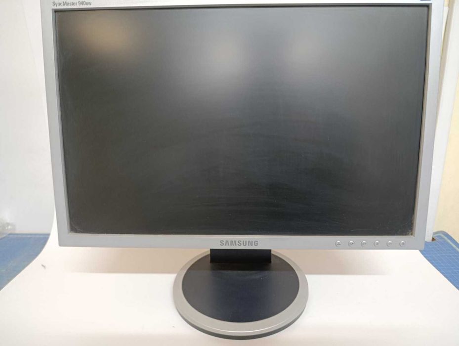 Продавам компютър HP, принтер HP и монитори