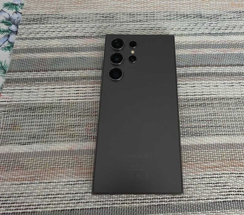 Samsung Galaxy S24 Ultra impecabil