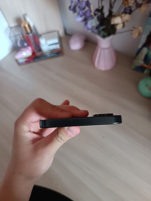 Samsung a17 256/8
