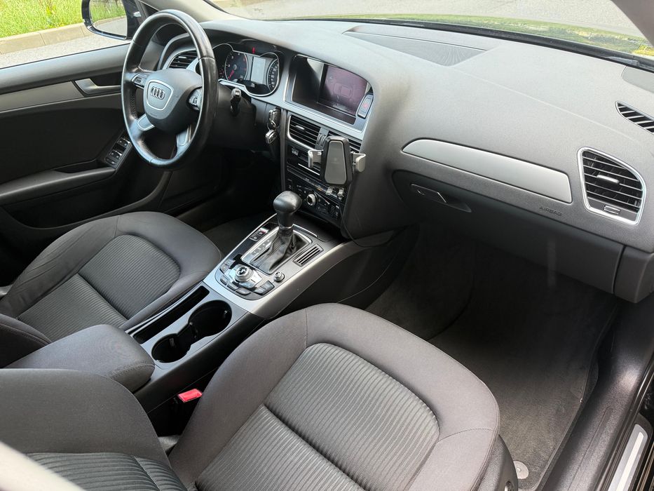 - A4, 2.0 TDI, 143 CP, Euro 5, Automata/Xenon/Navi-