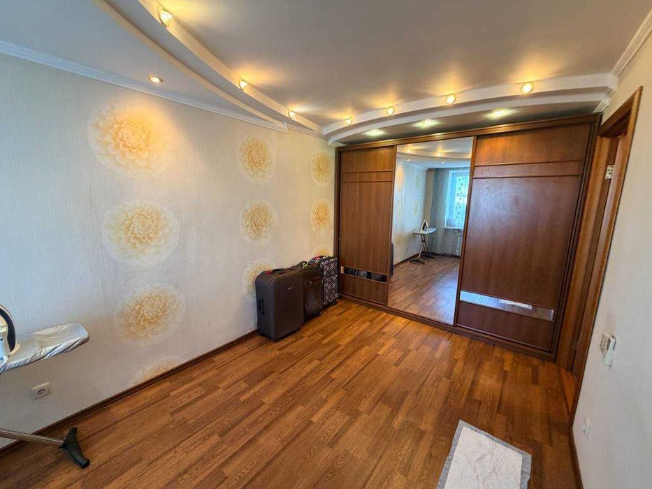 Продажа 2-комнатной квартиры бородина 107