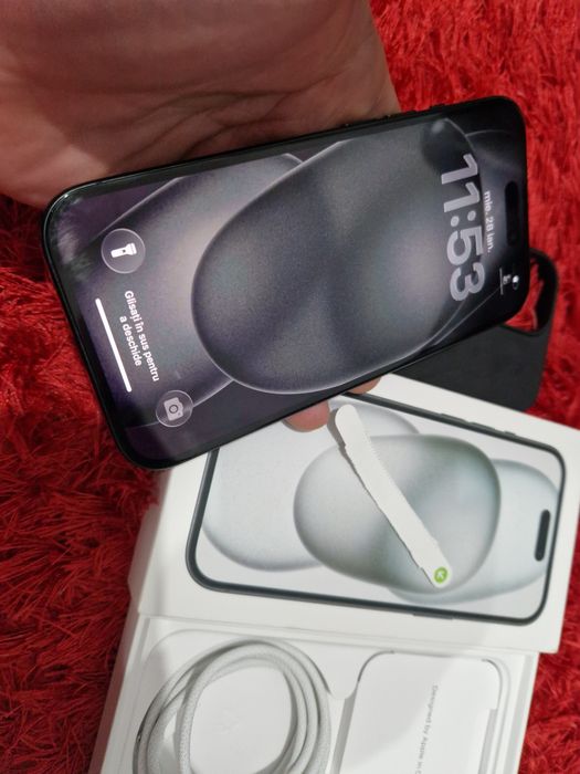 -Iphone 15, Nou, 128Gb, 8Ram, 20 cicluri incarcare, folosit 2 saptaman