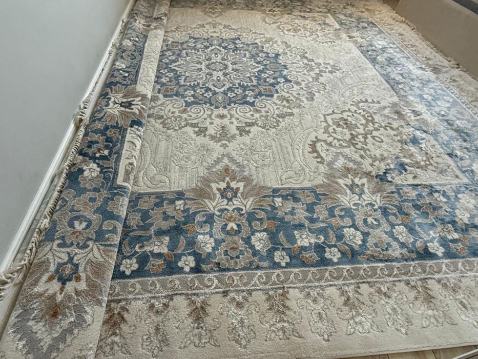 Кілем сатылады!!