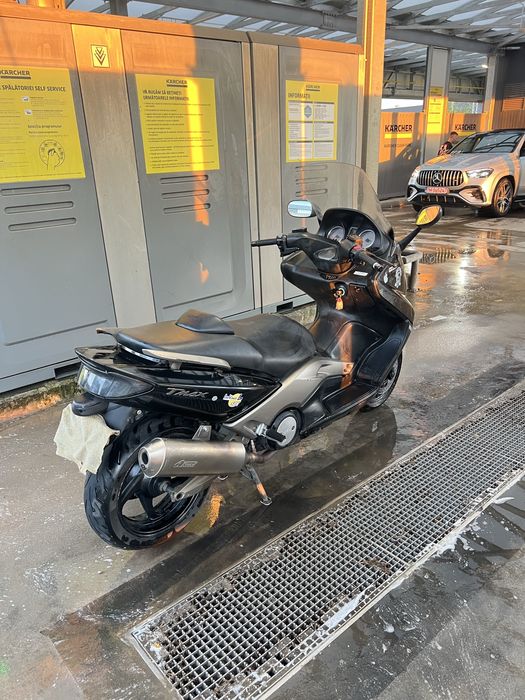 Vand Yamaha T-max  500 2004 se poate conduce A2 (nu Honda nu Burgman)